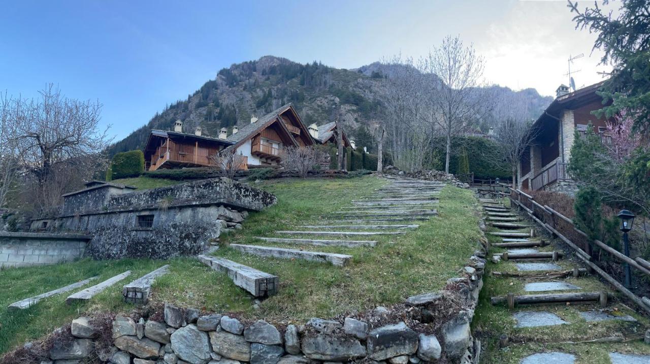 Courmayeur~Navetta Gratuita Per Il Centro+Impianti Екстер'єр фото