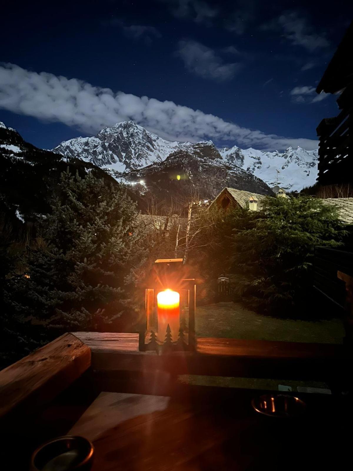 Courmayeur~Navetta Gratuita Per Il Centro+Impianti Екстер'єр фото